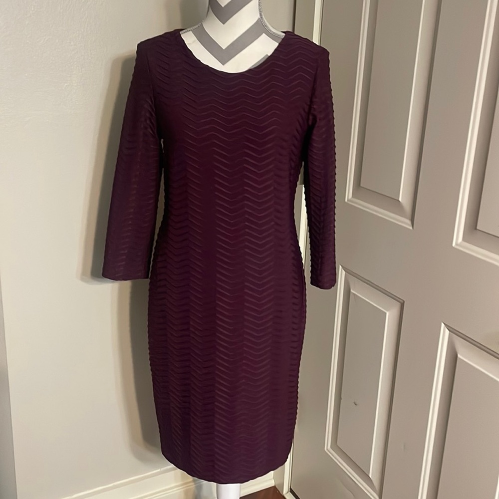 Calvin Klein Plum Dress size 8 STRETCHY
